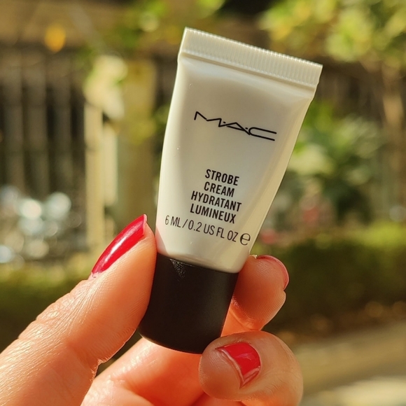 💙🧚‍♀️PINKLITE MAC MINI Strobe Cream NWOtag - Picture 1 of 3
